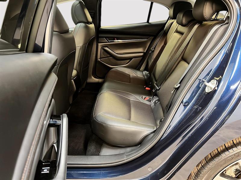 mazda Mazda3 2022 - 9