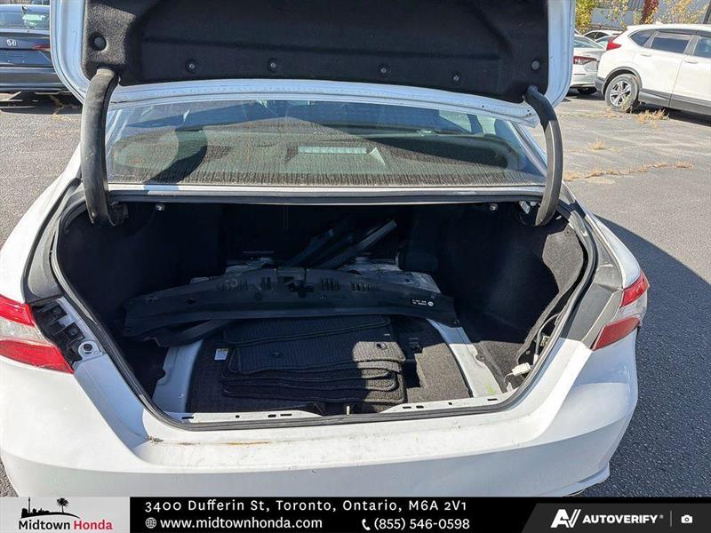 toyota Camry 2018 - 16