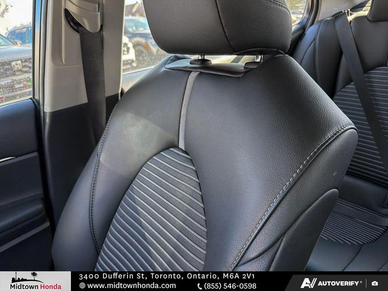 toyota Camry 2018 - 24