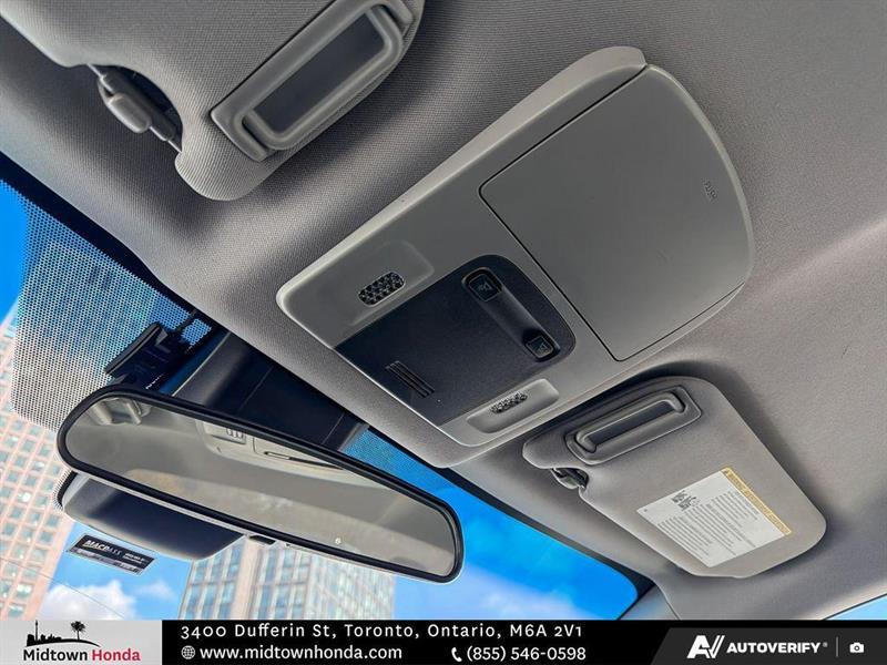 toyota Camry 2018 - 25