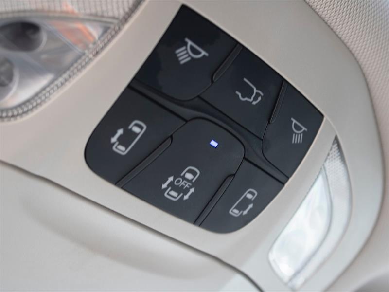 chrysler Pacifica 2017 - 16