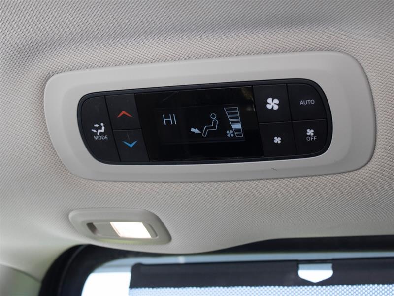 chrysler Pacifica 2017 - 25