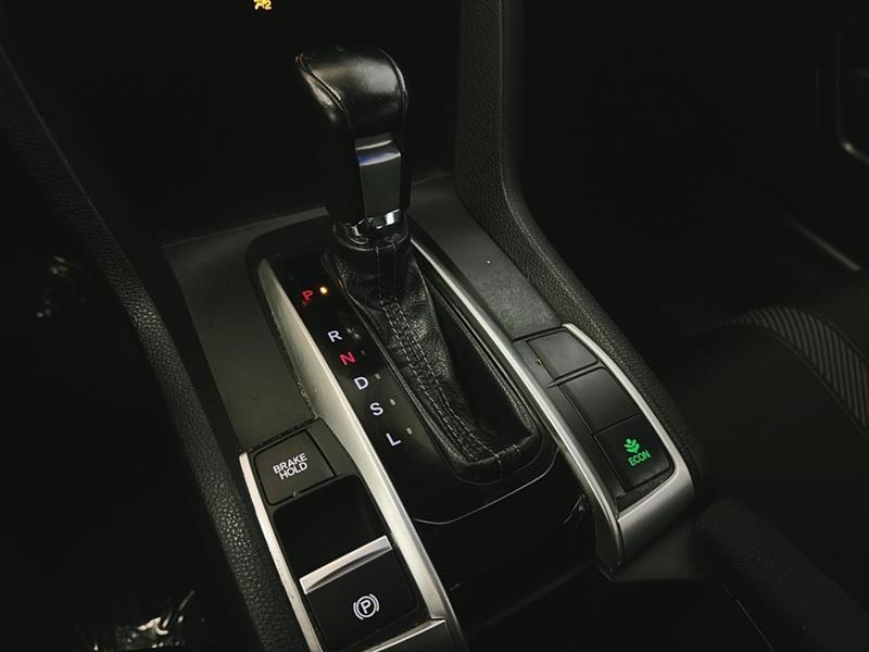 honda Civic 2018 - 32