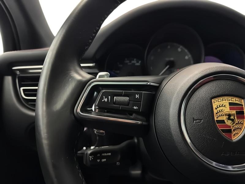 porsche Macan 2023 - 25