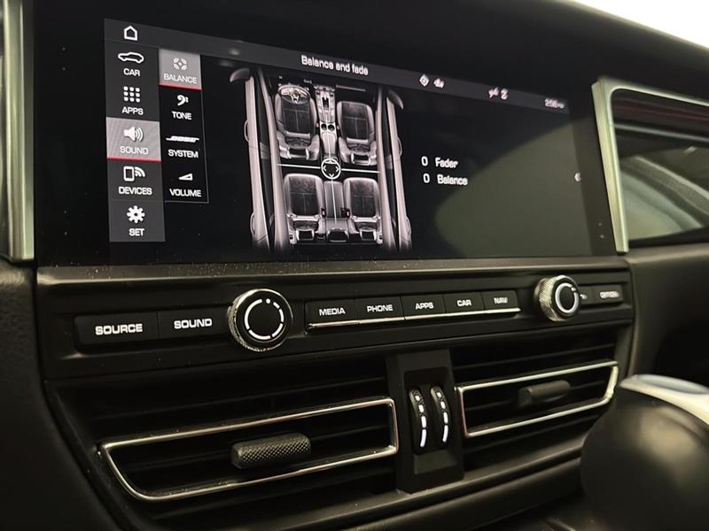 porsche Macan 2021 - 38