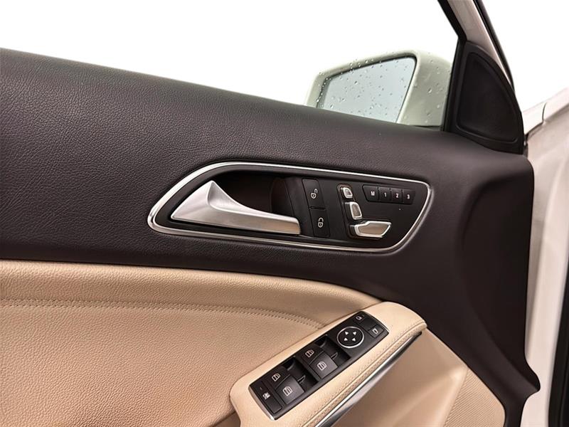 mercedes-benz GLA 2018 - 9