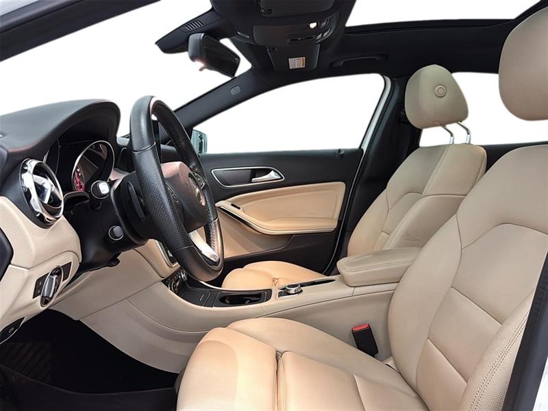 mercedes-benz GLA 2018 - 11