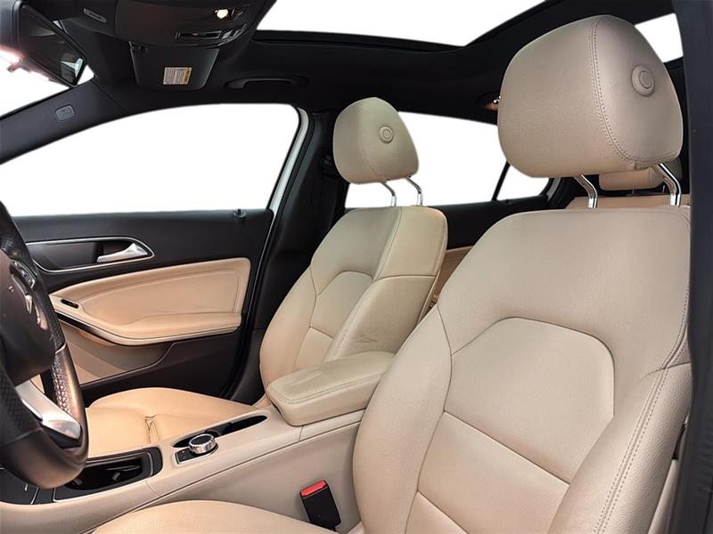 mercedes-benz GLA 2018 - 13