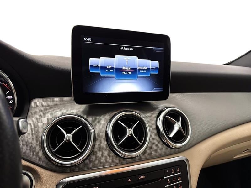 mercedes-benz GLA 2018 - 28