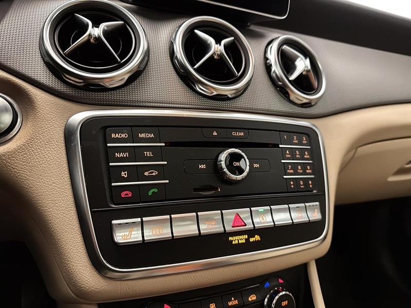 mercedes-benz GLA 2018 - 32