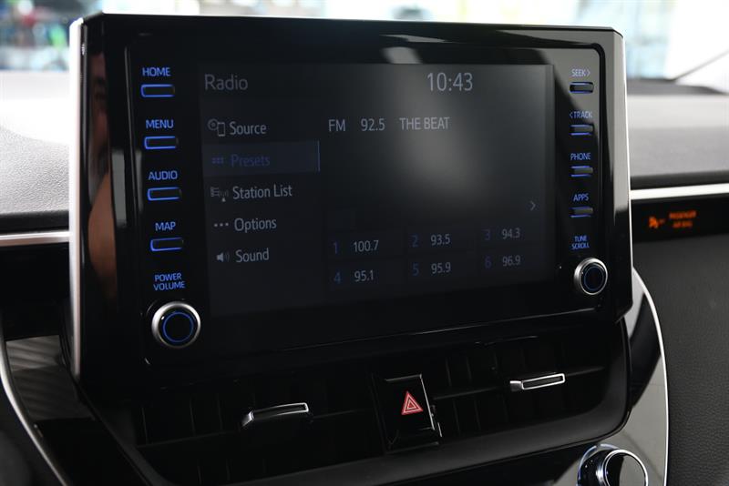 toyota Corolla Hatchback 2022 - 18