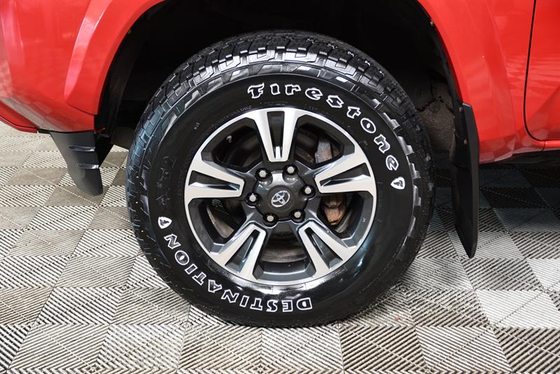 toyota Tacoma 2018 - 8