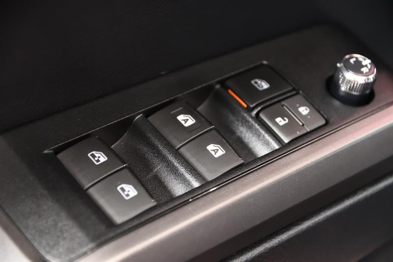 toyota Tacoma 2018 - 12