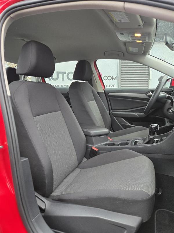 volkswagen Jetta 2019 - 11