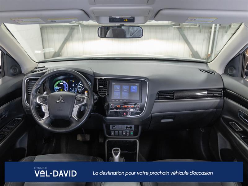 mitsubishi Outlander PHEV 2022 - 32