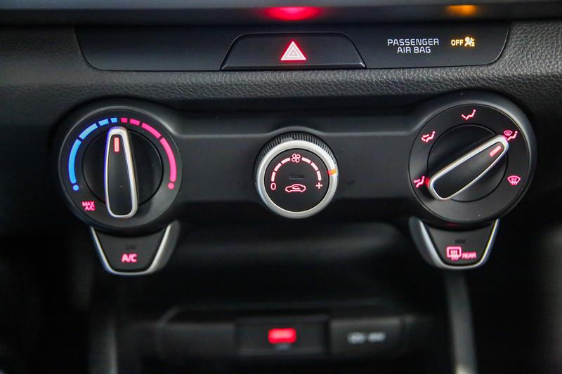 kia Rio 5 portes 2023 - 24