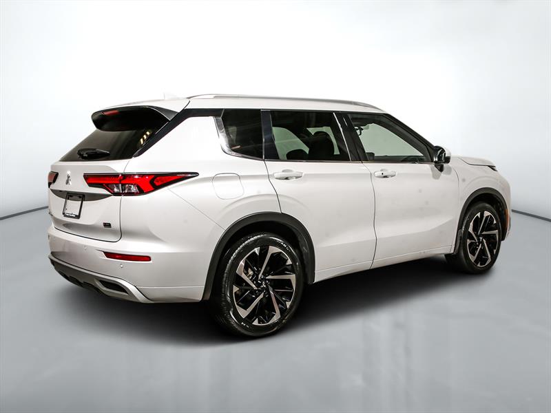 mitsubishi Outlander 2022 - 3