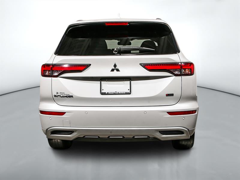 mitsubishi Outlander 2022 - 4