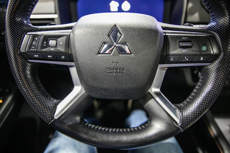 mitsubishi Outlander 2022 - 17