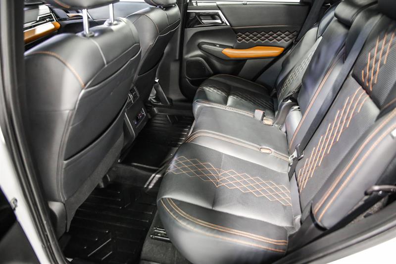 mitsubishi Outlander 2022 - 28