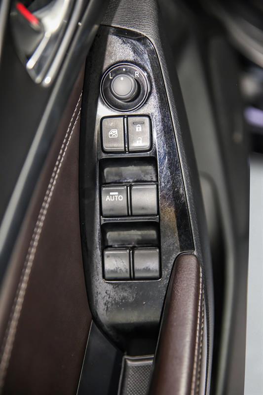 mazda Mazda3 2018 - 14