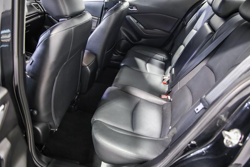 mazda Mazda3 2018 - 26