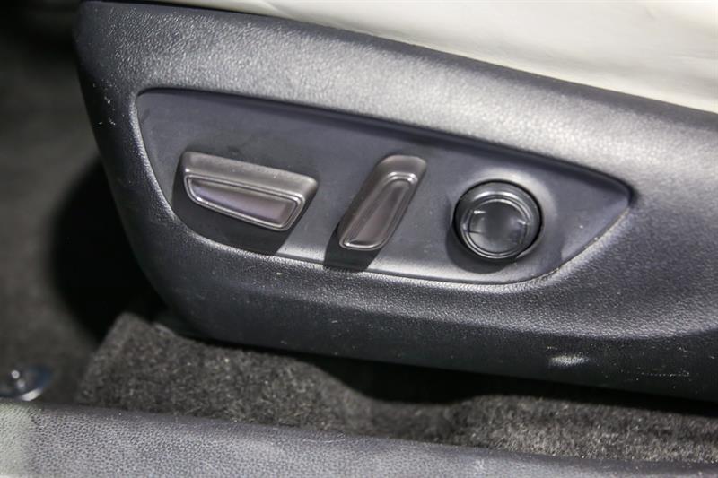 toyota RAV4 2019 - 16