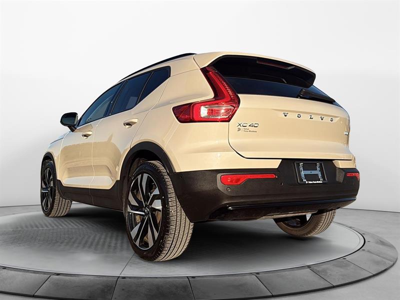 volvo XC40 2025 - 7