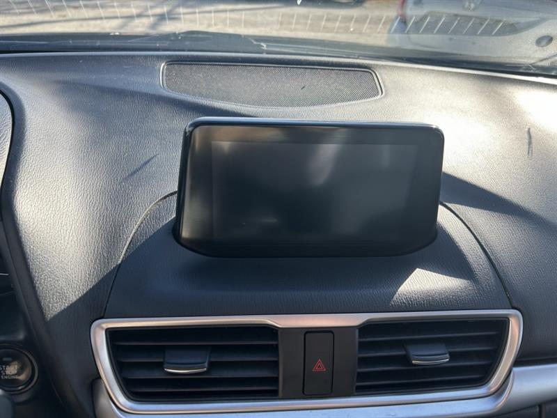 mazda Mazda3 2017 - 15