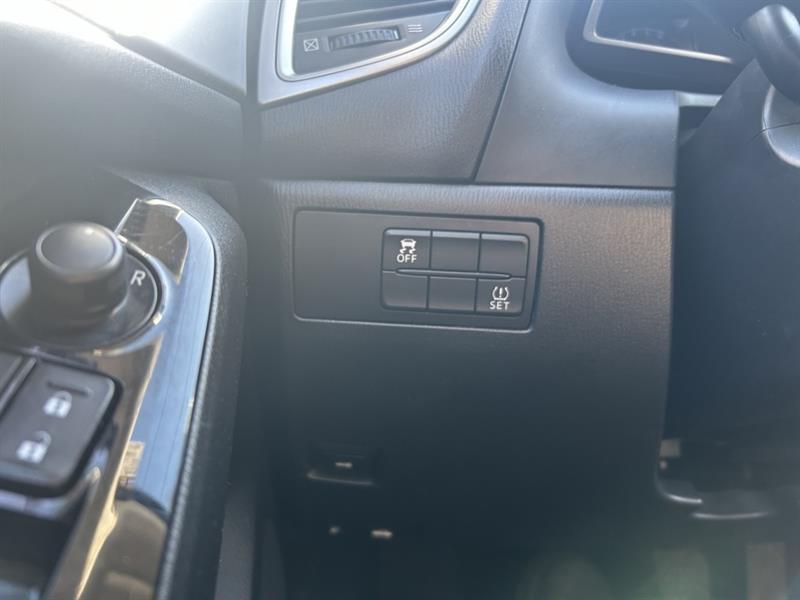 mazda Mazda3 2017 - 18