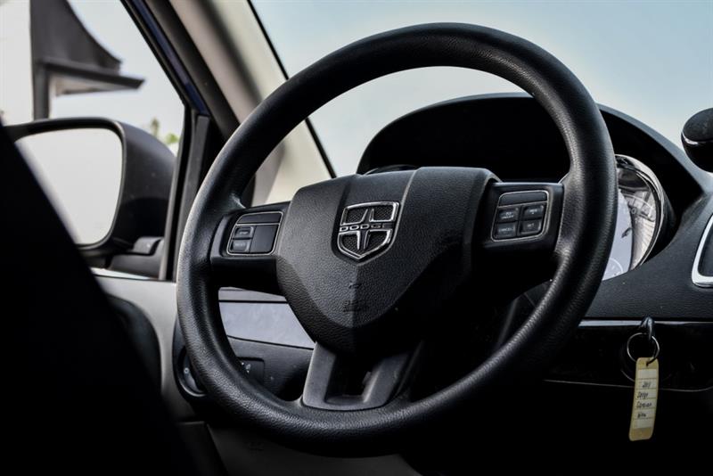 dodge Grand Caravan 2013 - 17