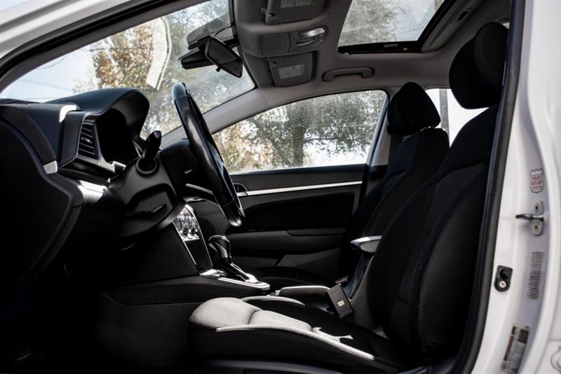 hyundai Elantra 2020 - 14