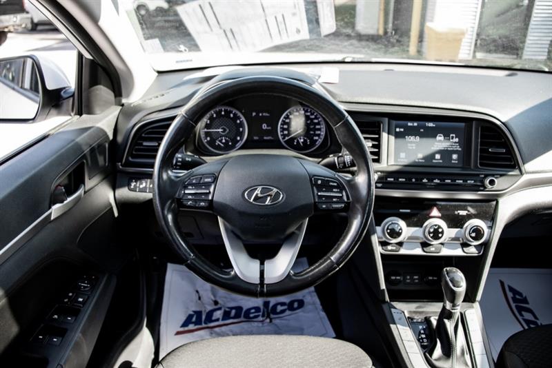 hyundai Elantra 2020 - 16