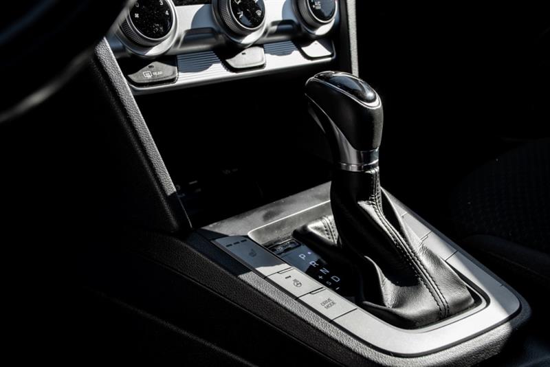 hyundai Elantra 2020 - 22