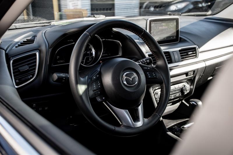 mazda Mazda3 2016 - 13