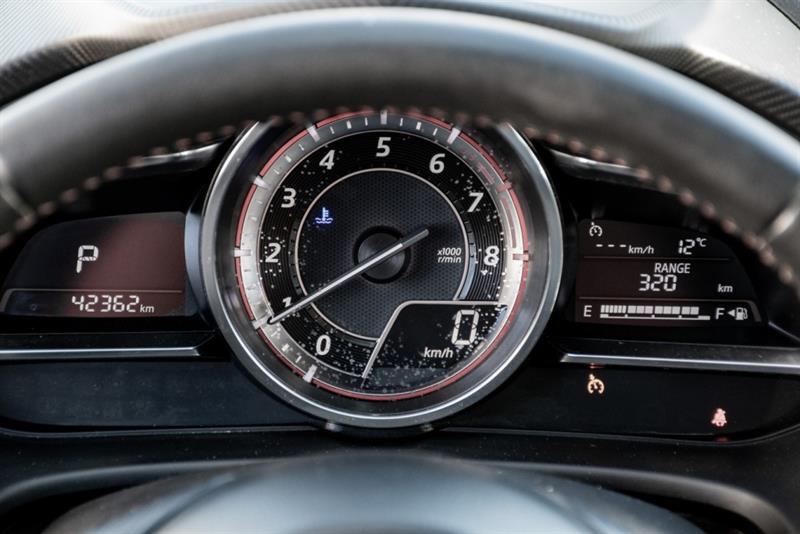 mazda Mazda3 2016 - 17