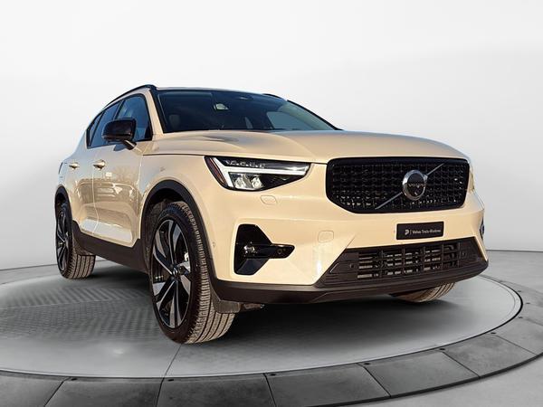 volvo XC40 2025