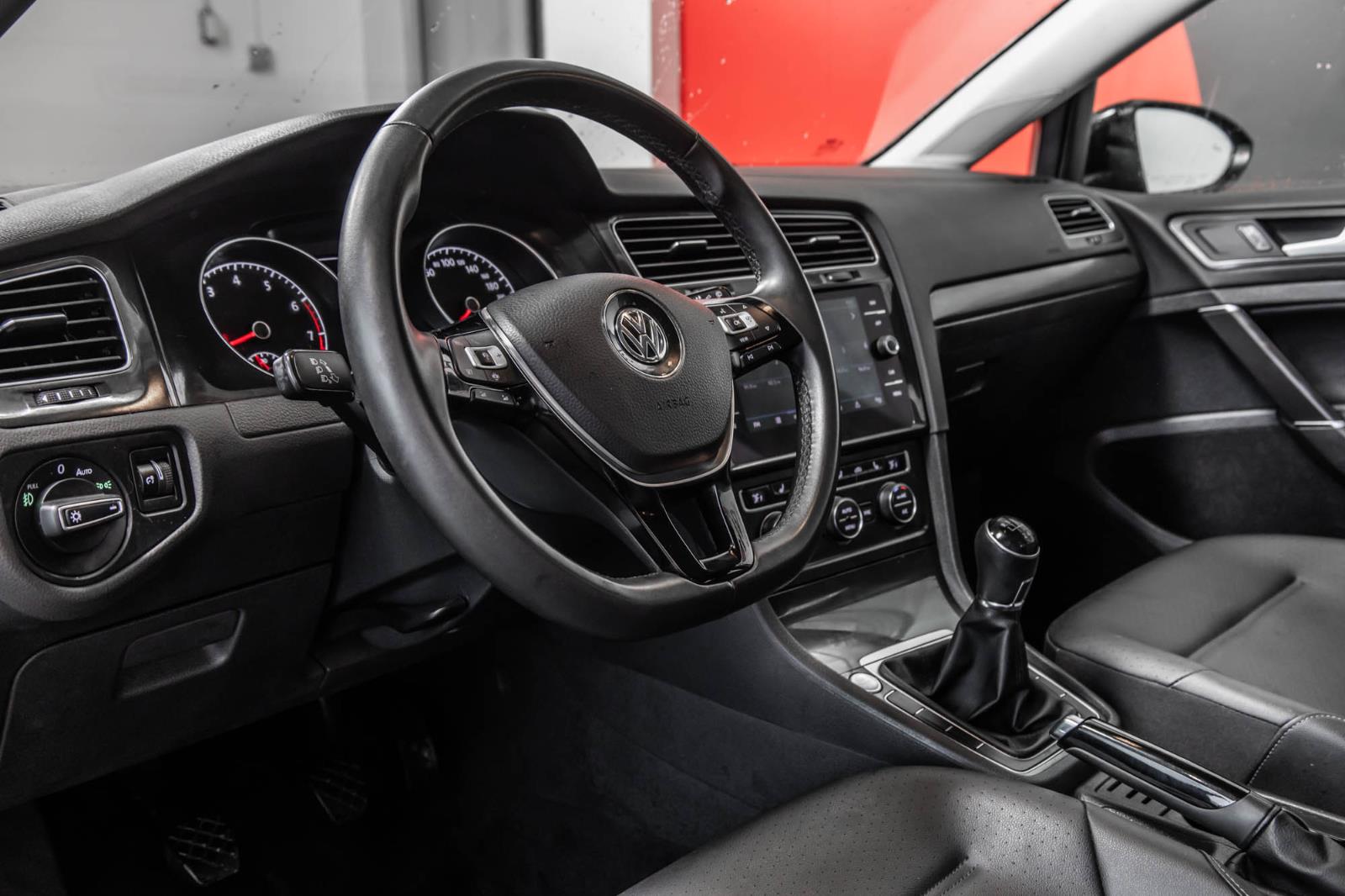 volkswagen Golf 2021 - 24