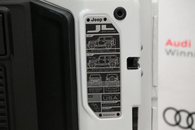 jeep Wrangler 2023 - 10