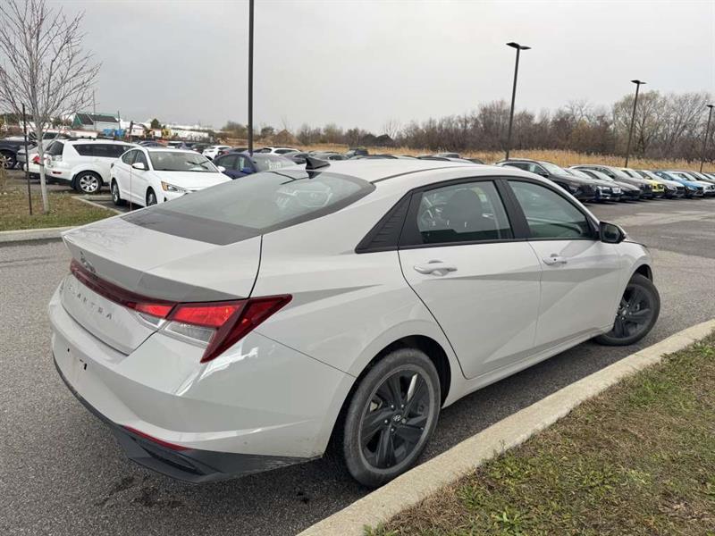 hyundai Elantra 2023 - 2