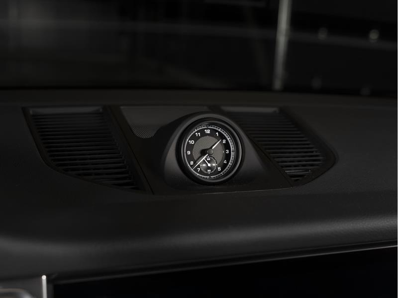 porsche Macan 2024 - 25