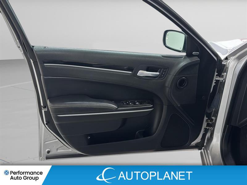 chrysler 300S 2023 - 11