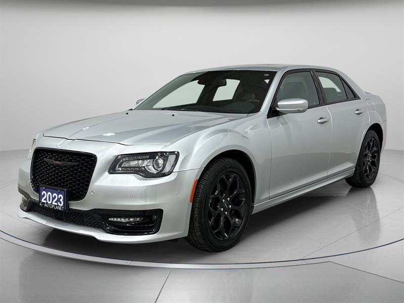 chrysler 300S 2023 - 28