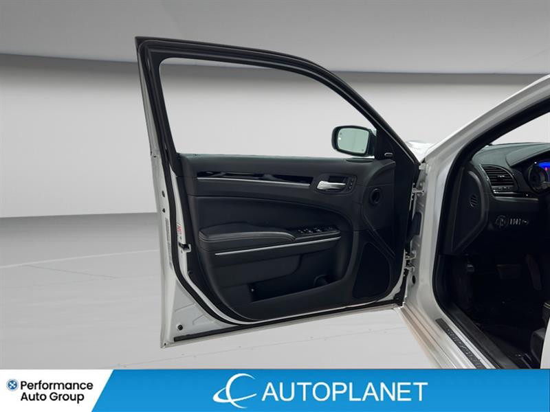 chrysler 300 2023 - 11