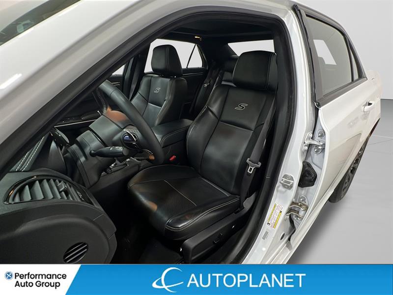 chrysler 300 2023 - 12