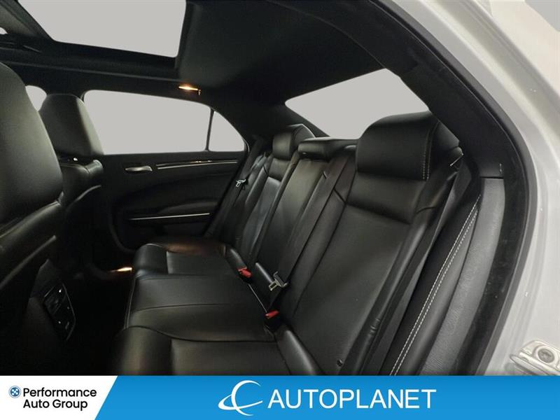 chrysler 300 2023 - 14