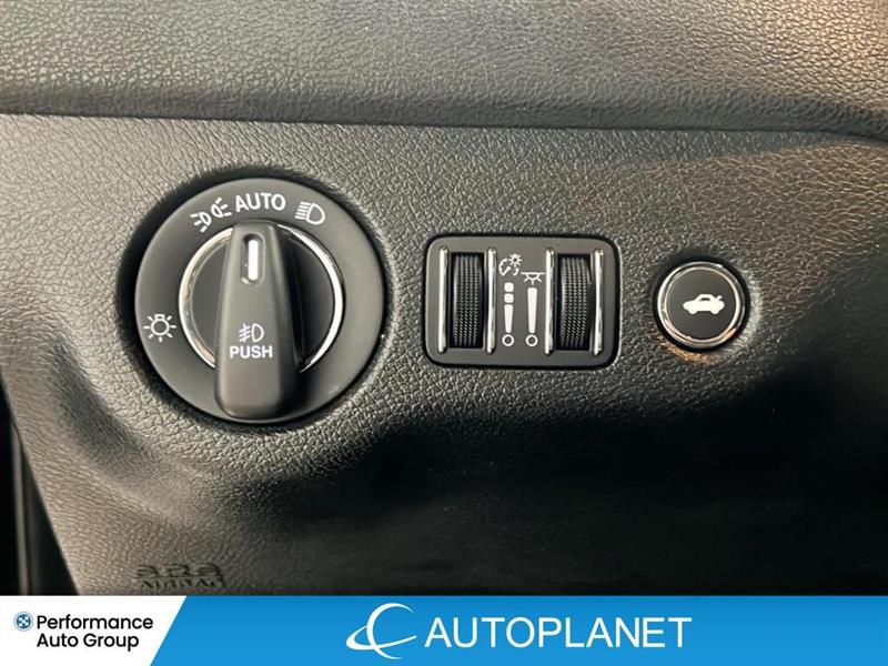 chrysler 300 2023 - 17