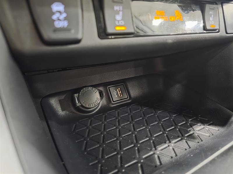 toyota RAV4 2025 - 32