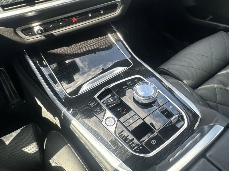 bmw X7 2024 - 21