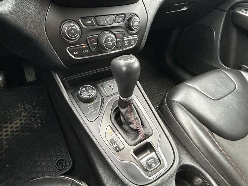 jeep Cherokee 2019 - 17